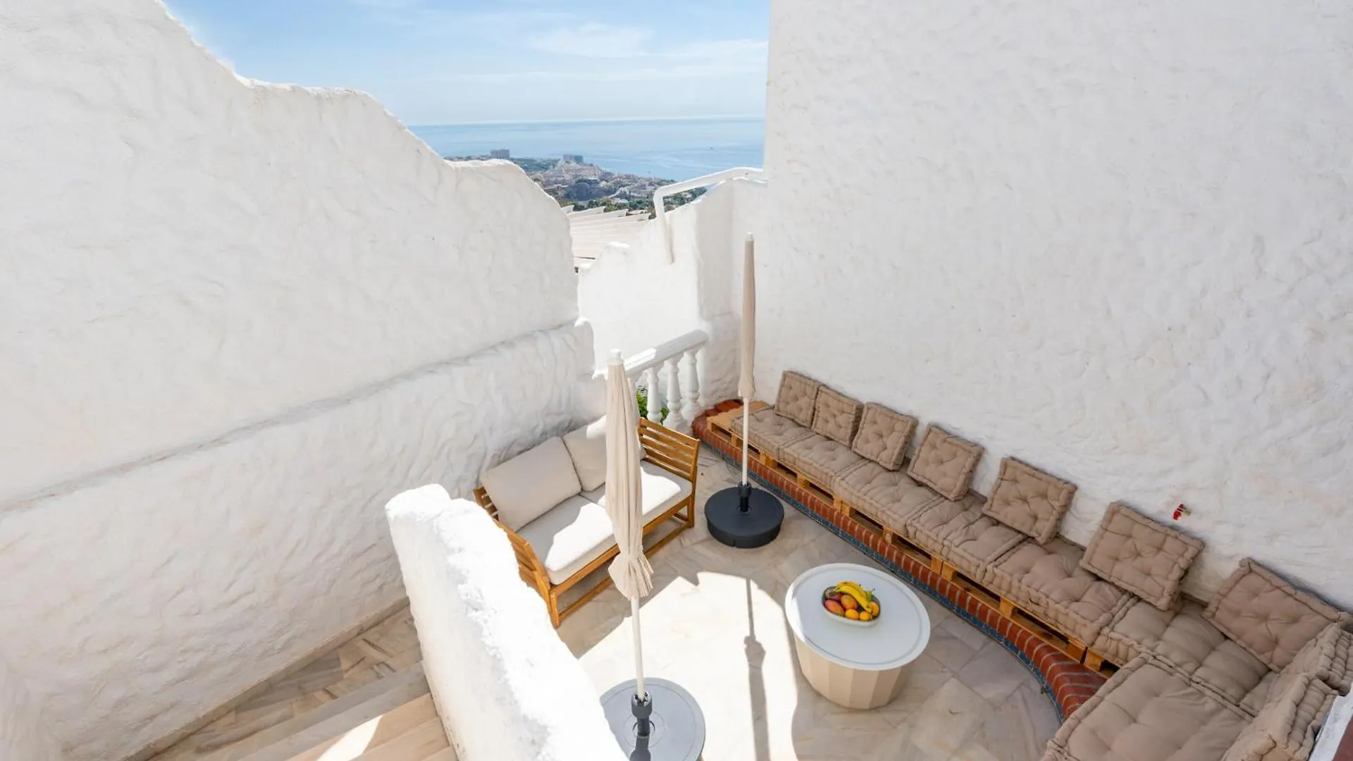 Casa De La Buena Vida - 3 Bedroom Townhouse With Sea View Benalmadena Holiday home